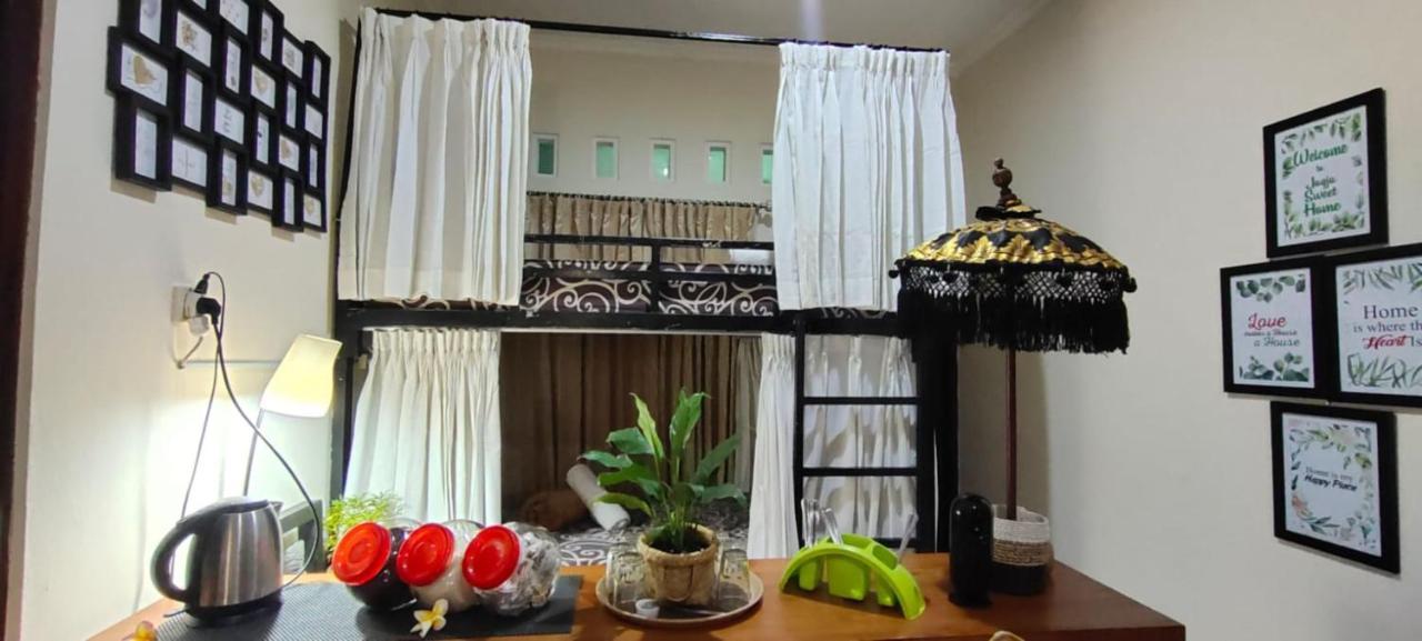 Coliving Jogja Sweet Home Kost Lengkap Di Jogjakarta Εξωτερικό φωτογραφία