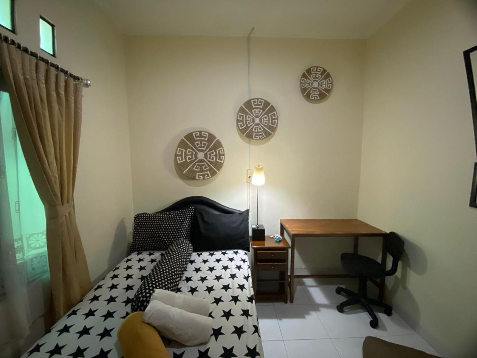 Coliving Jogja Sweet Home Kost Lengkap Di Jogjakarta Δωμάτιο φωτογραφία