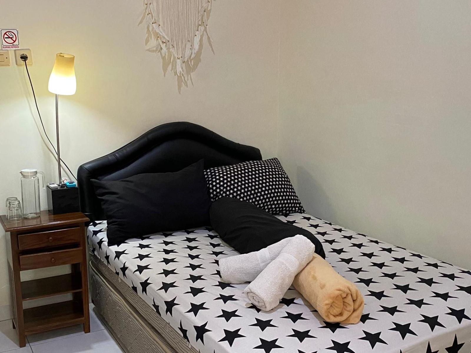Coliving Jogja Sweet Home Kost Lengkap Di Jogjakarta Δωμάτιο φωτογραφία