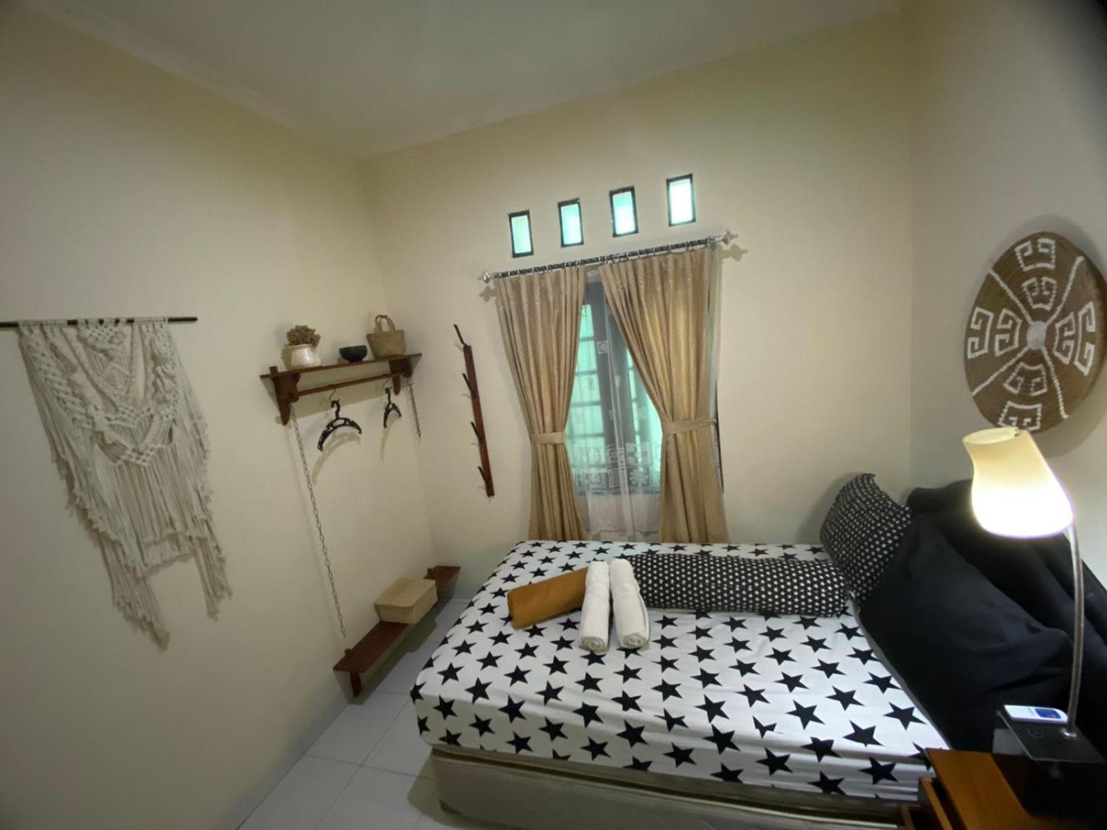Coliving Jogja Sweet Home Kost Lengkap Di Jogjakarta Δωμάτιο φωτογραφία