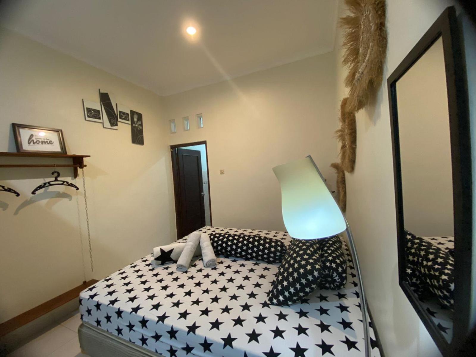 Coliving Jogja Sweet Home Kost Lengkap Di Jogjakarta Δωμάτιο φωτογραφία